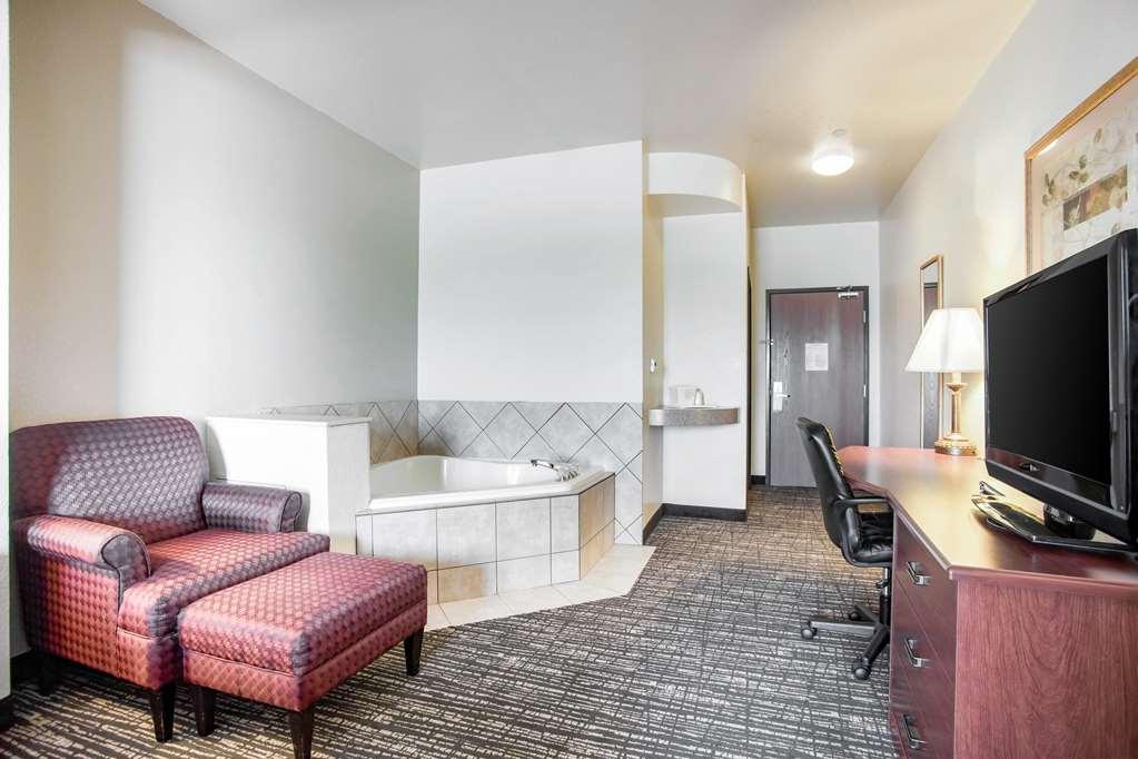 Quality Inn Parsons North Quarto foto